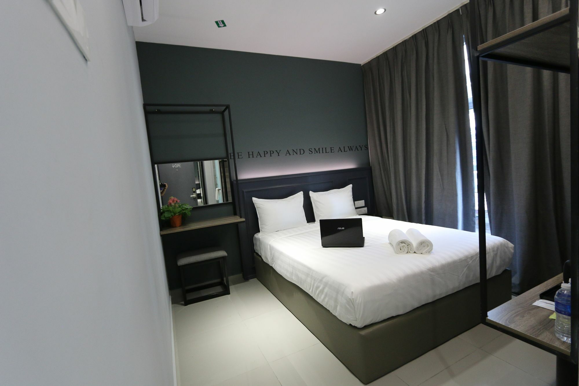 Hotel 99 Sri Petaling Kuala Lumpur Exterior foto